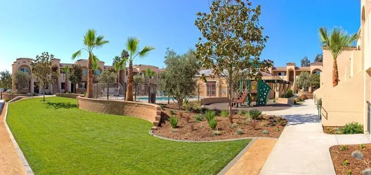 Orange Garden Apartments – Poway, CA – photo 4